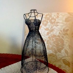 Wire bodice